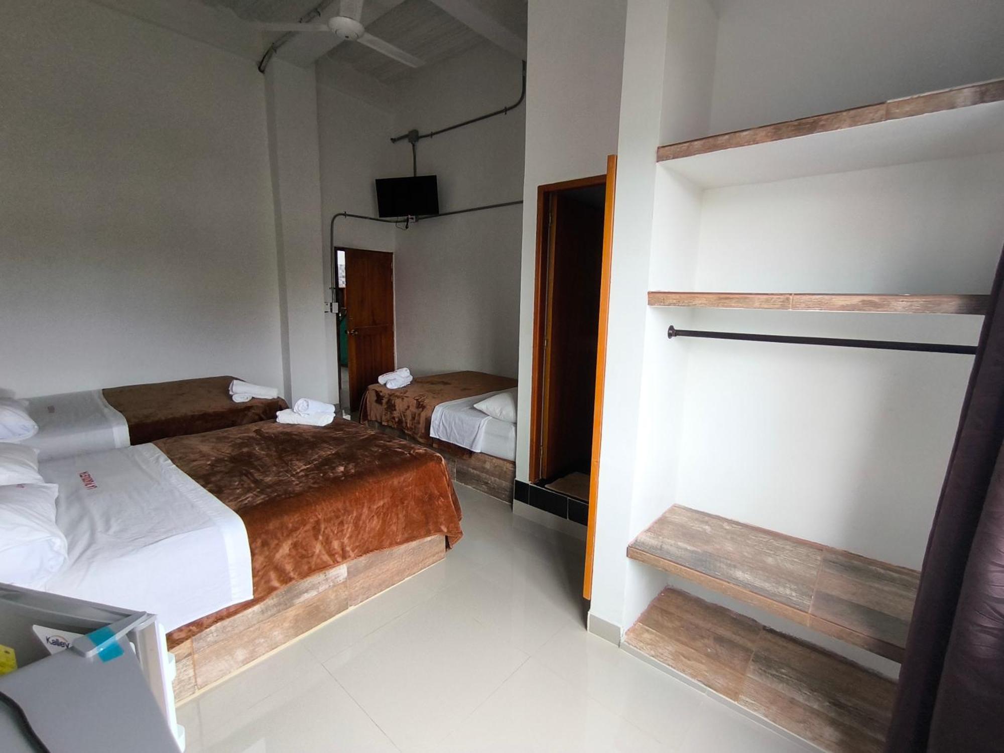 Hotel La Plazoleta à Doradal Extérieur photo