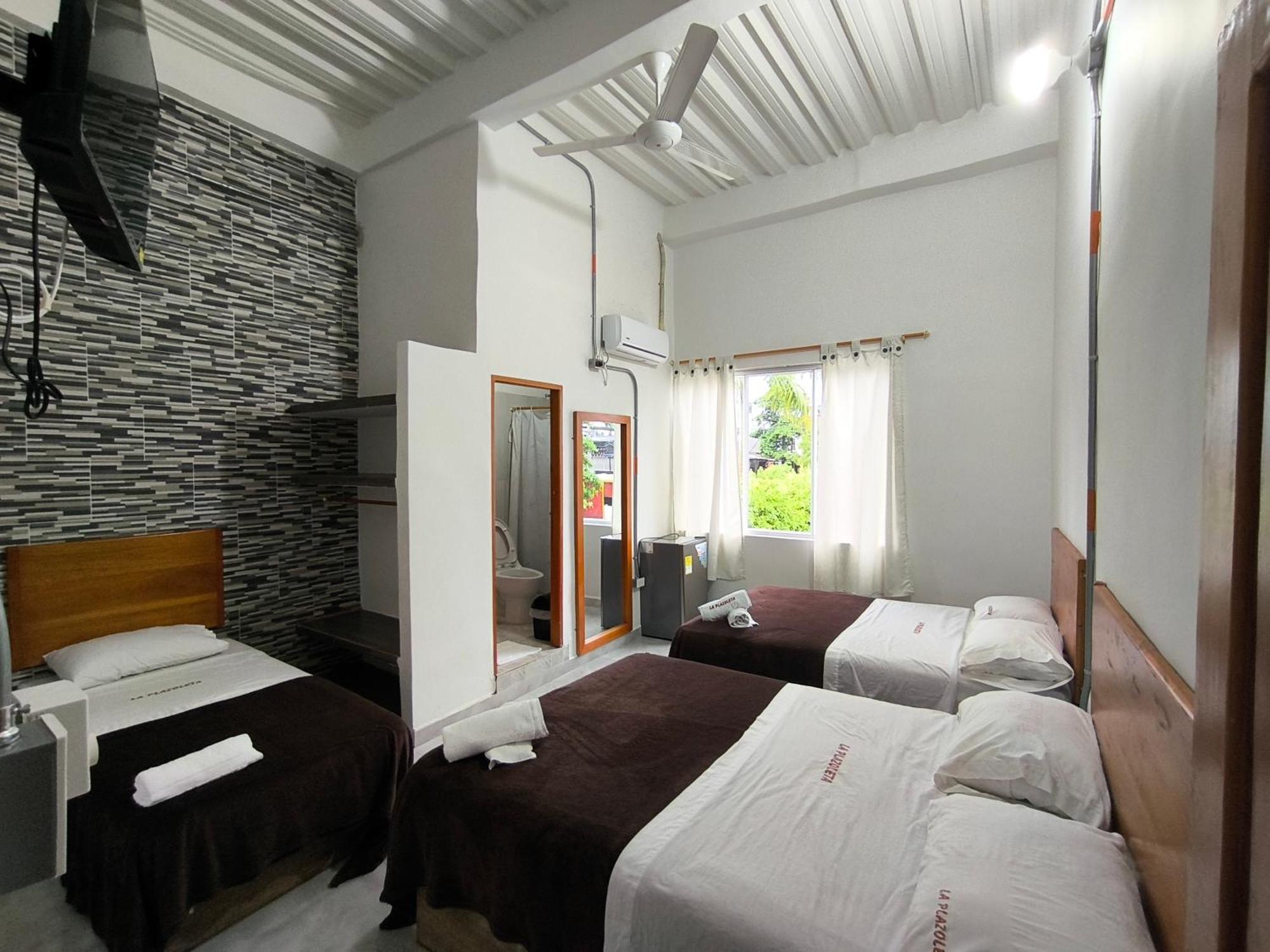 Hotel La Plazoleta à Doradal Extérieur photo